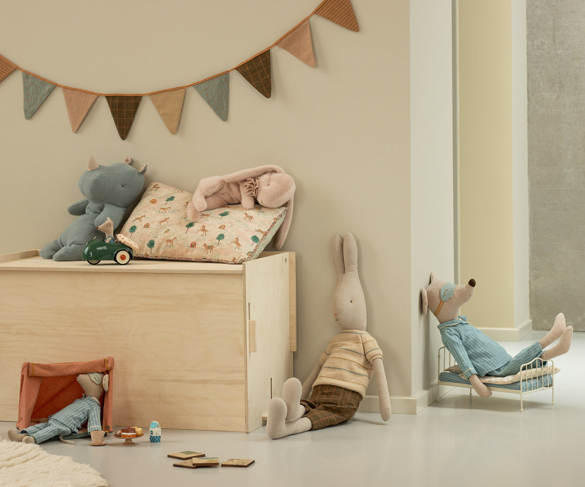 Cushion - Unicorn - HoneyBug