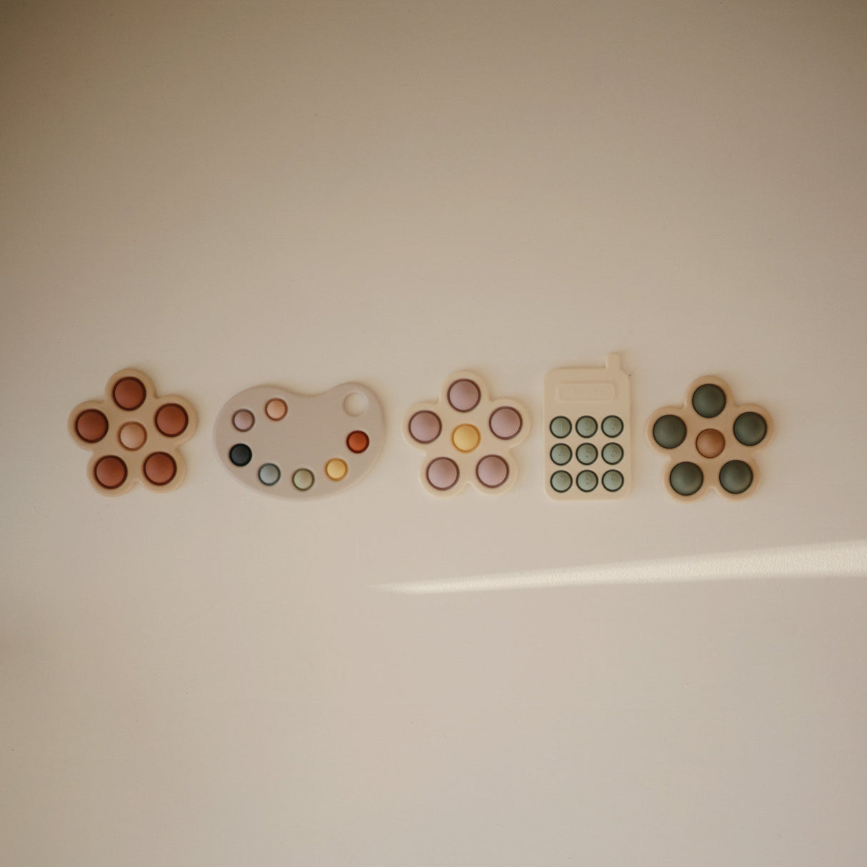 Paint Palette Press Toy - HoneyBug