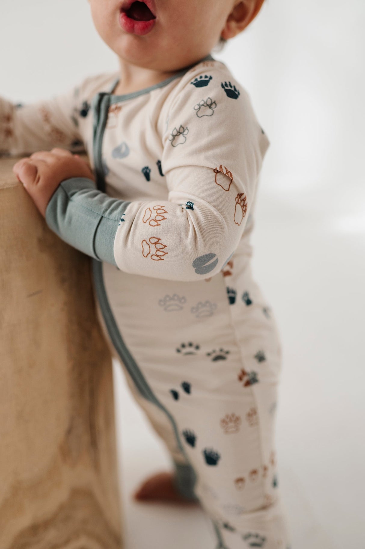 Long Sleeve Zip Romper - HoneyBug