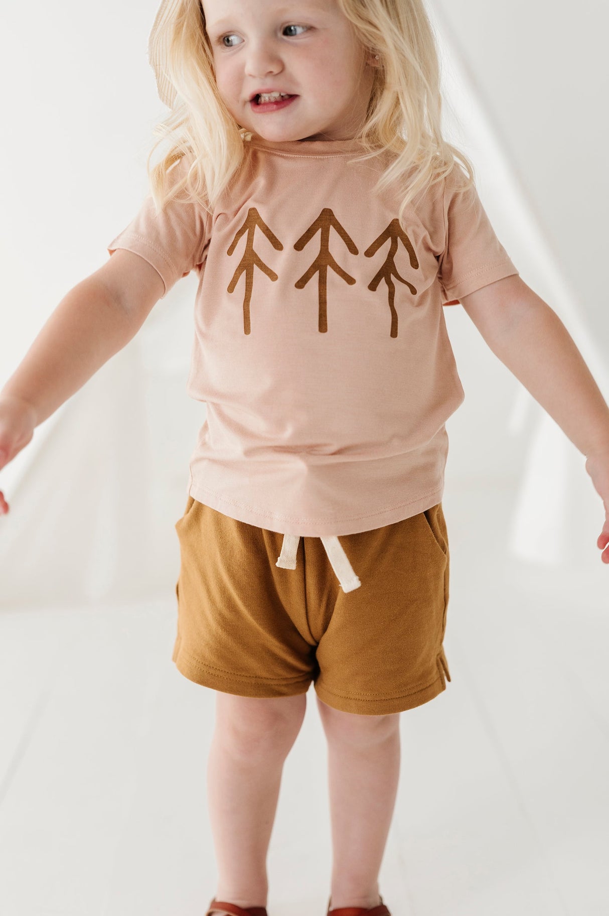 Girl's Short Sleeve Tee - HoneyBug