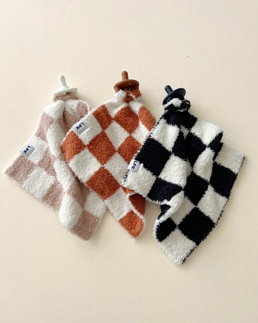 Checkered Plush Lovey | Black - HoneyBug