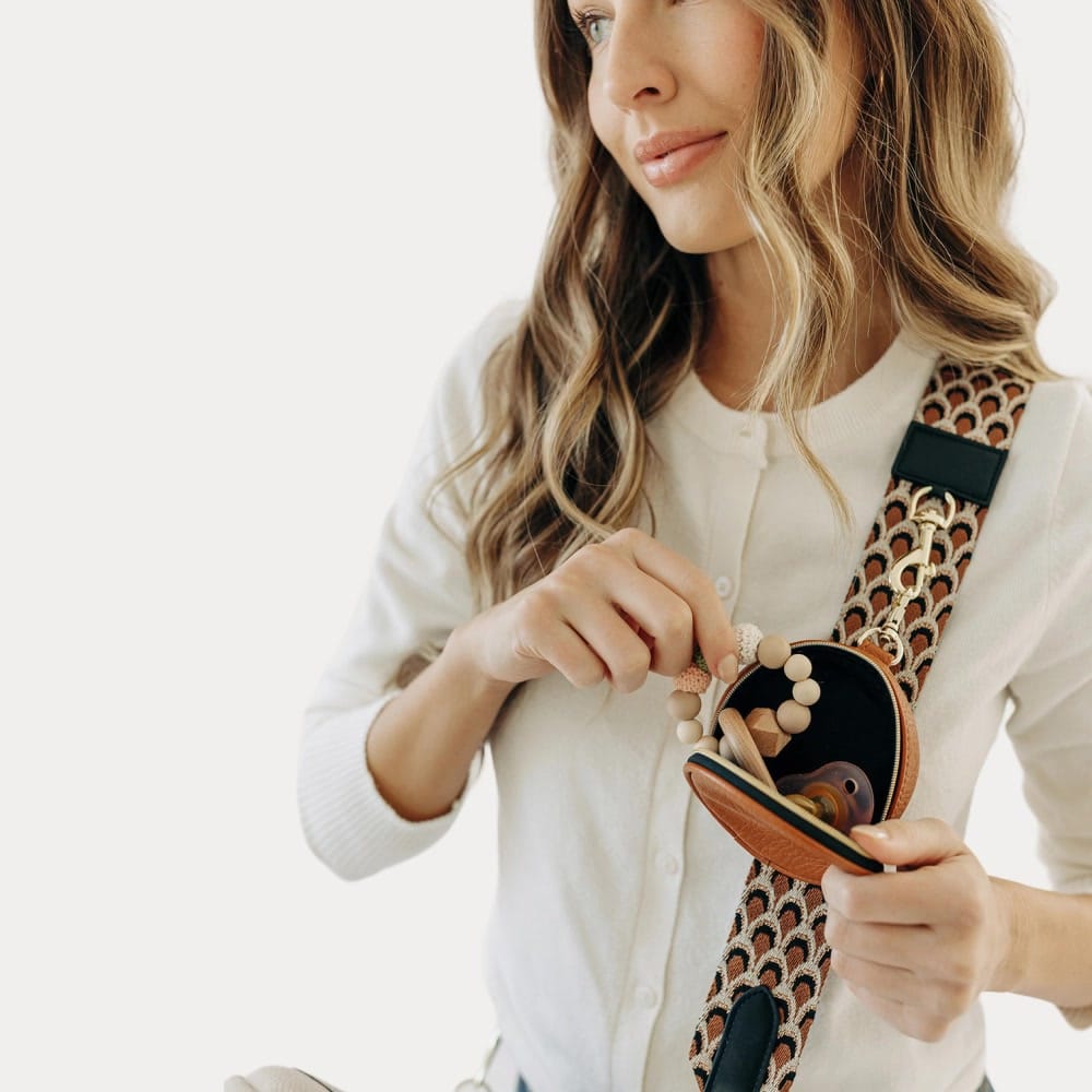 The Crossbody Strap - HoneyBug