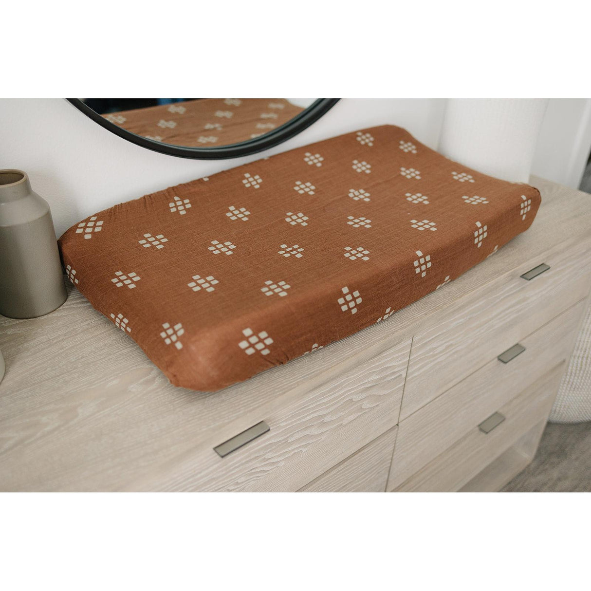 Chestnut Textiles Muslin Changing Pad Cover - HoneyBug