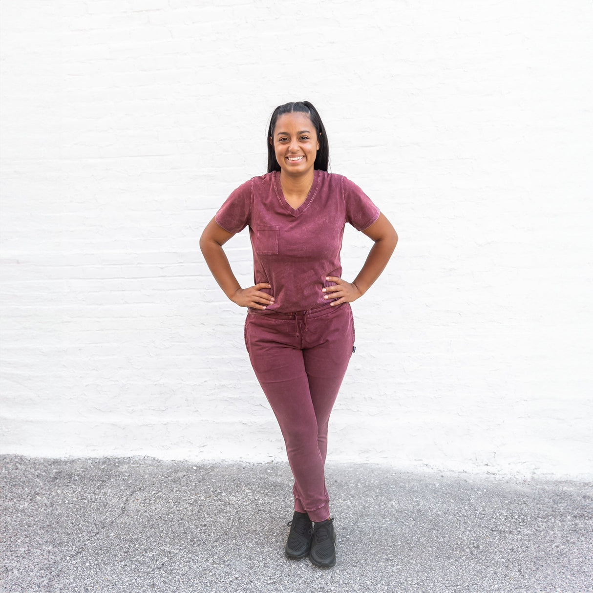 MAMA V-NECK- Oxblood Snow Wash - HoneyBug