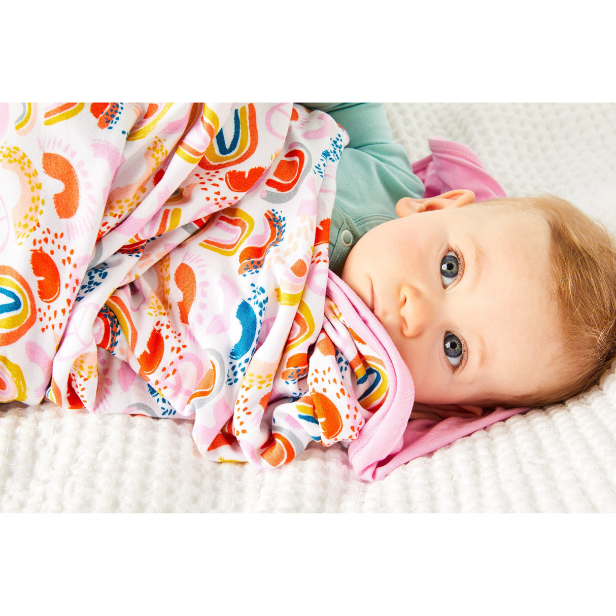 Stretchy Oversized Blanket - Rainbows Pink - HoneyBug