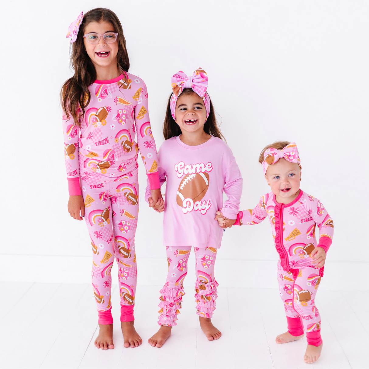 On Game Days We Wear Pink Cha Cha Leggings and Graphic Set - HoneyBug