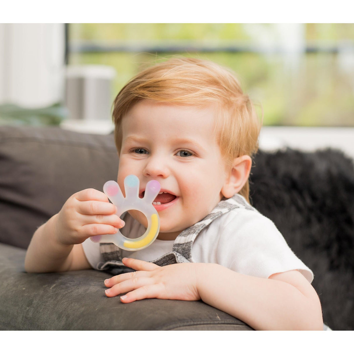 Haakaa Silicone Palm Teether - HoneyBug