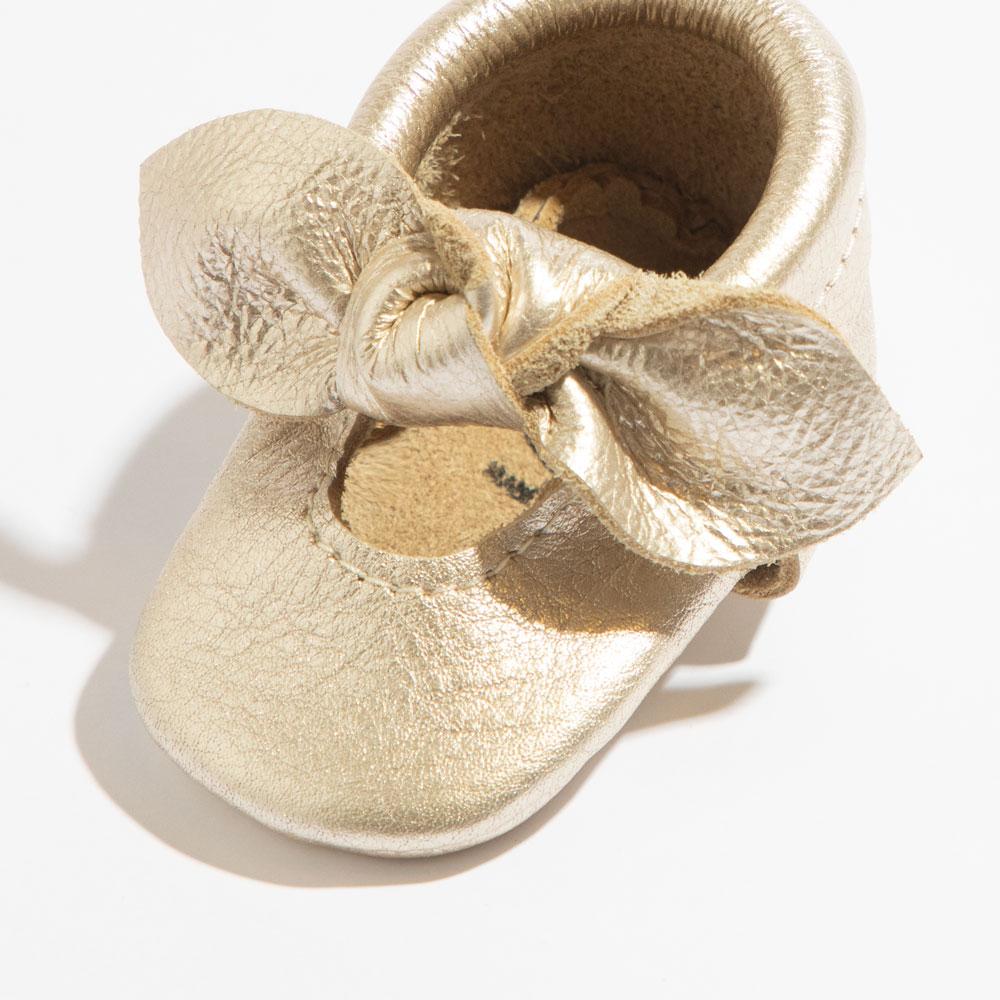 Newborn Platinum Knotted Bow Baby Shoe - HoneyBug