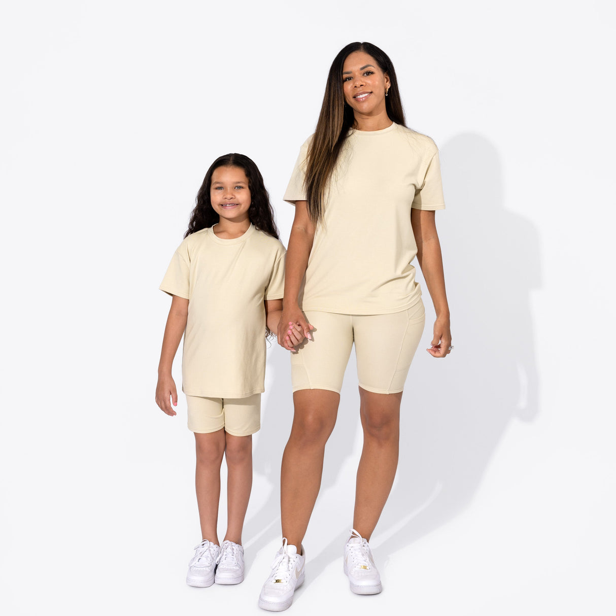 Oat Bamboo Blend Women's Oversized Tee & Biker Shorts Set - HoneyBug