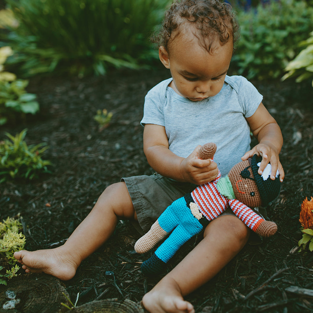 Storytime Pirate - HoneyBug