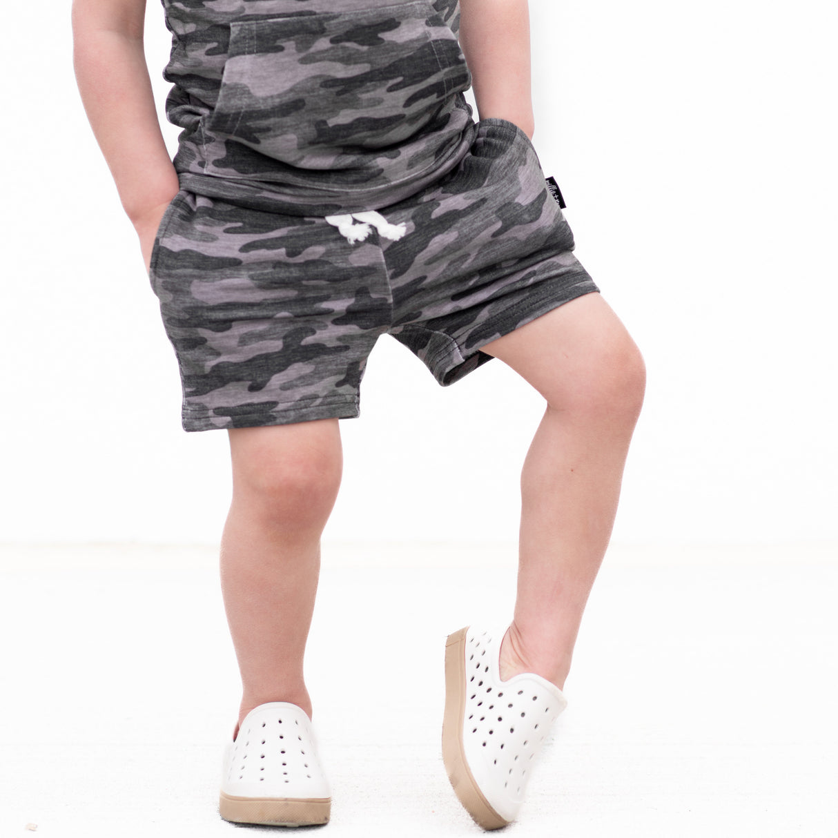 BAMBOO JOGGER SHORTS- Chris Camo - HoneyBug