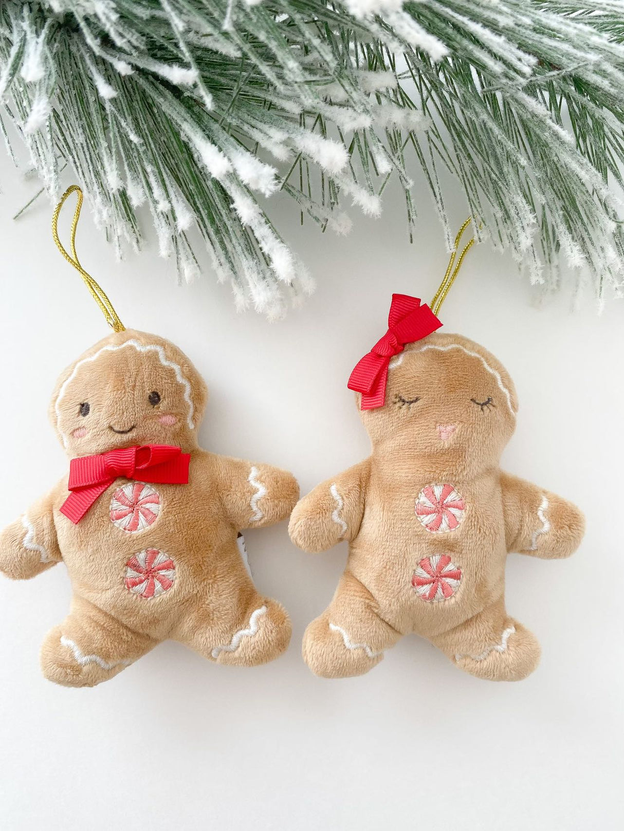 Gingerbread Couple Ornaments - HoneyBug