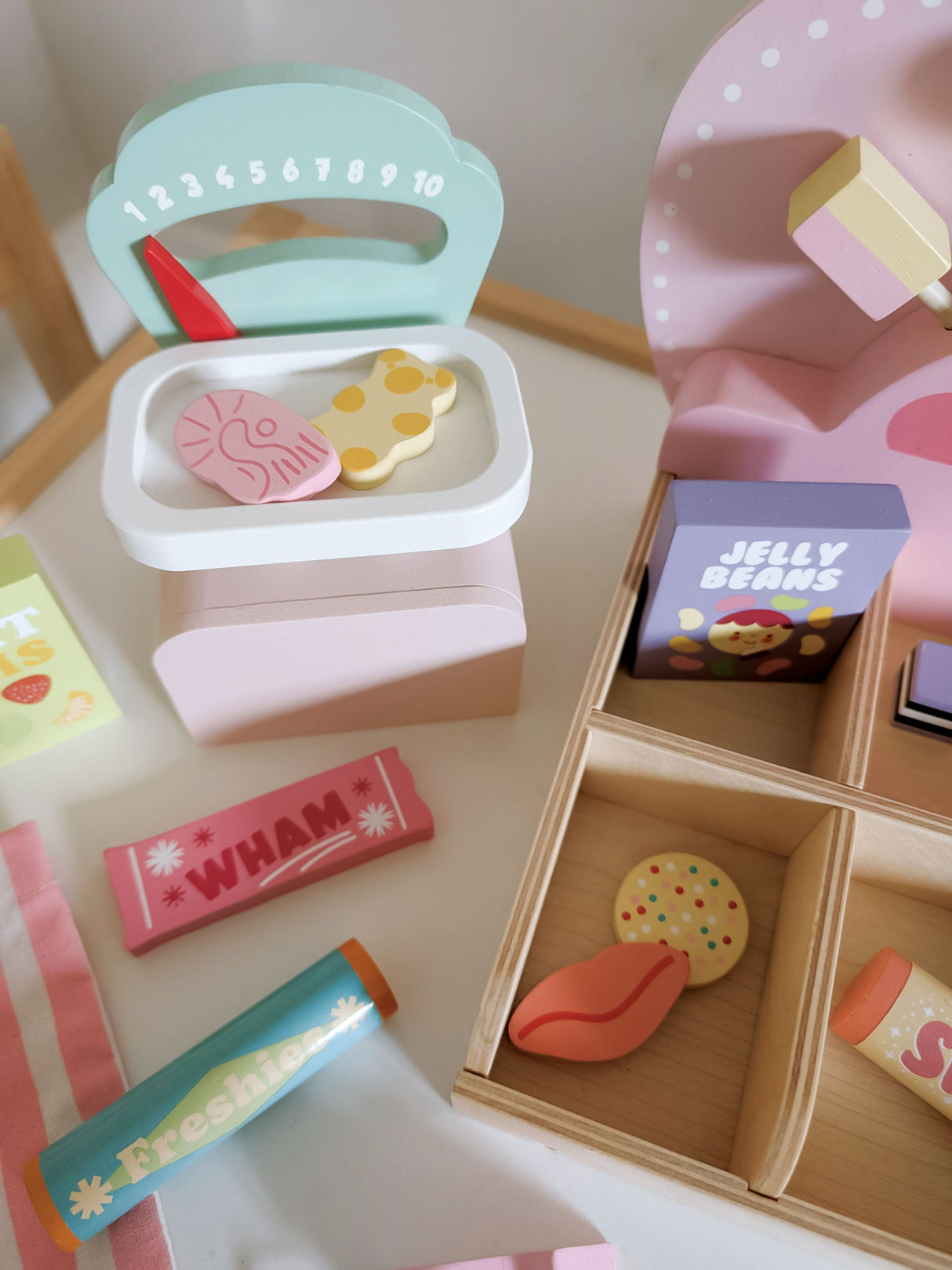 Sweetie Pic'n'Mix Shop - HoneyBug