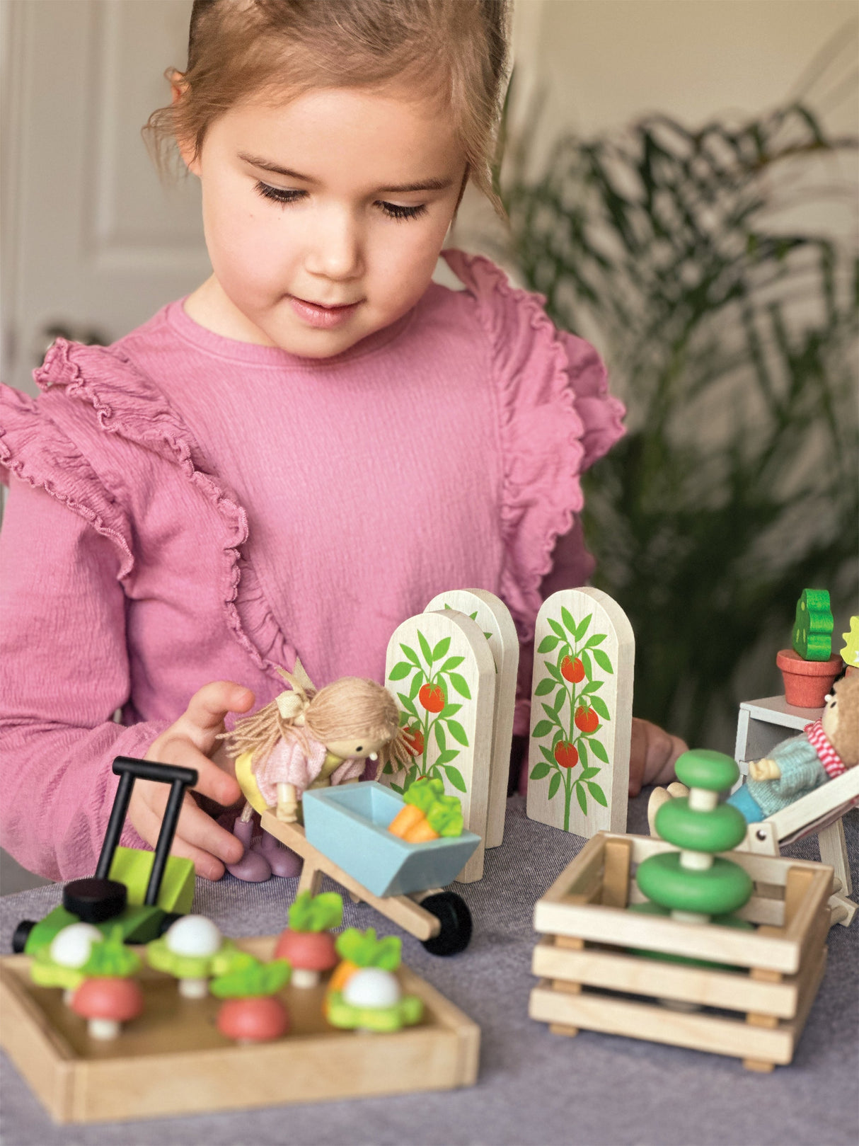 Greenhouse and Garden Set - HoneyBug