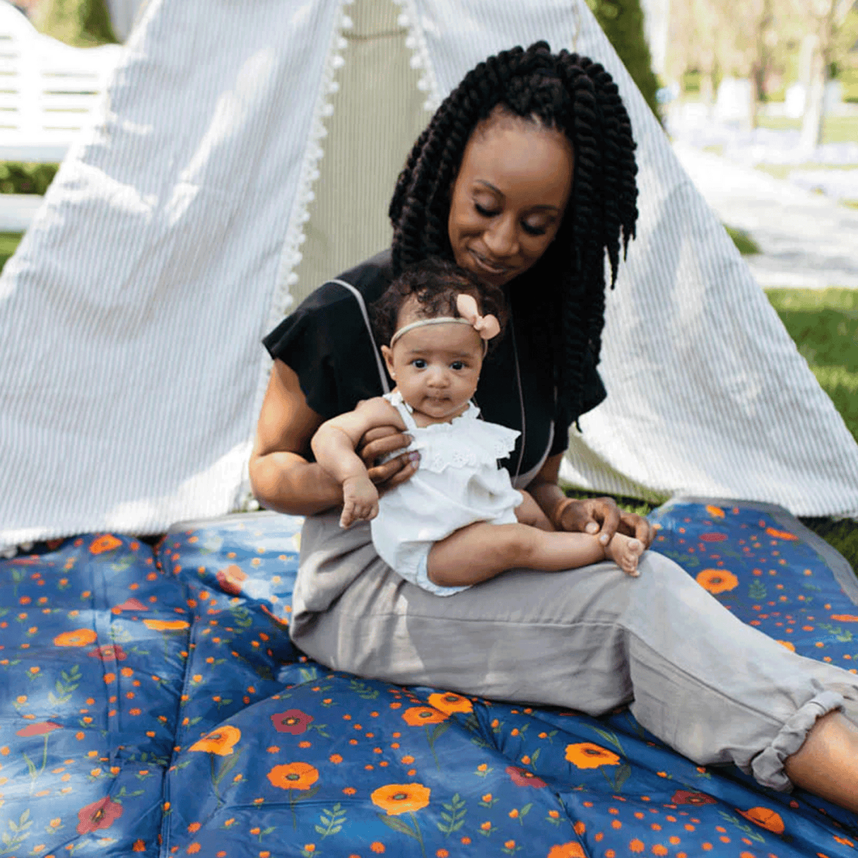 Outdoor Blanket - Midnight Poppy - HoneyBug