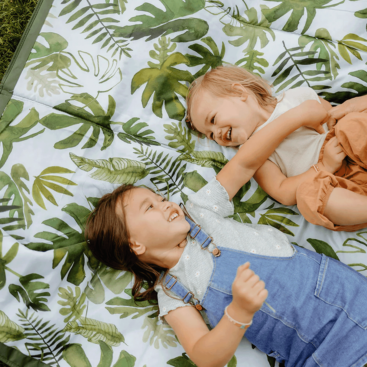 Outdoor Blanket - Tropical Leaf - HoneyBug