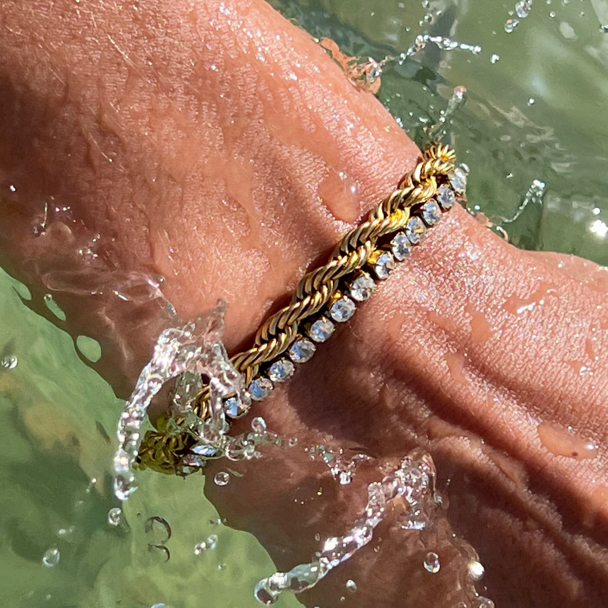 Jodie Tennis Bracelet - HoneyBug