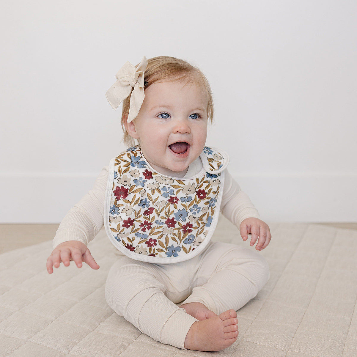 Desert Floral Classic Luxe Fleece Bib