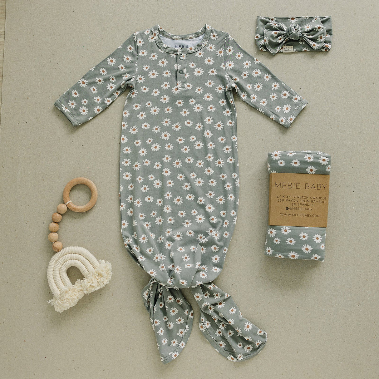 Light Green Daisy Bamboo Knot Gown - HoneyBug