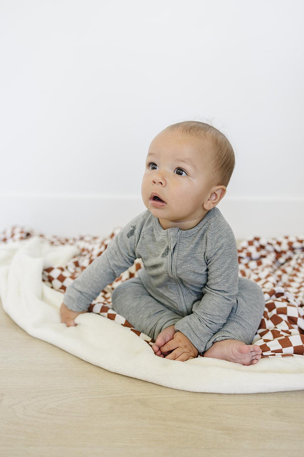 Heather Grey Ribbed Bamboo Zipper - HoneyBug