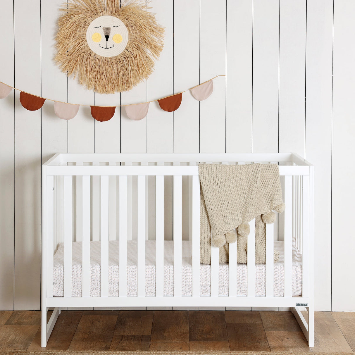 Austin 3-in-1 Convertible Crib - HoneyBug