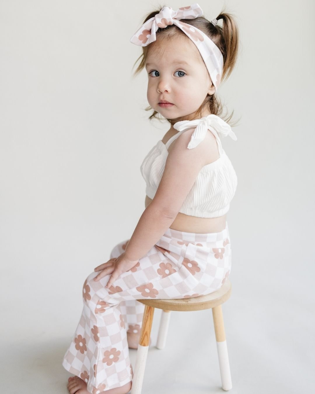 Flare Set | Latte Daisy - HoneyBug