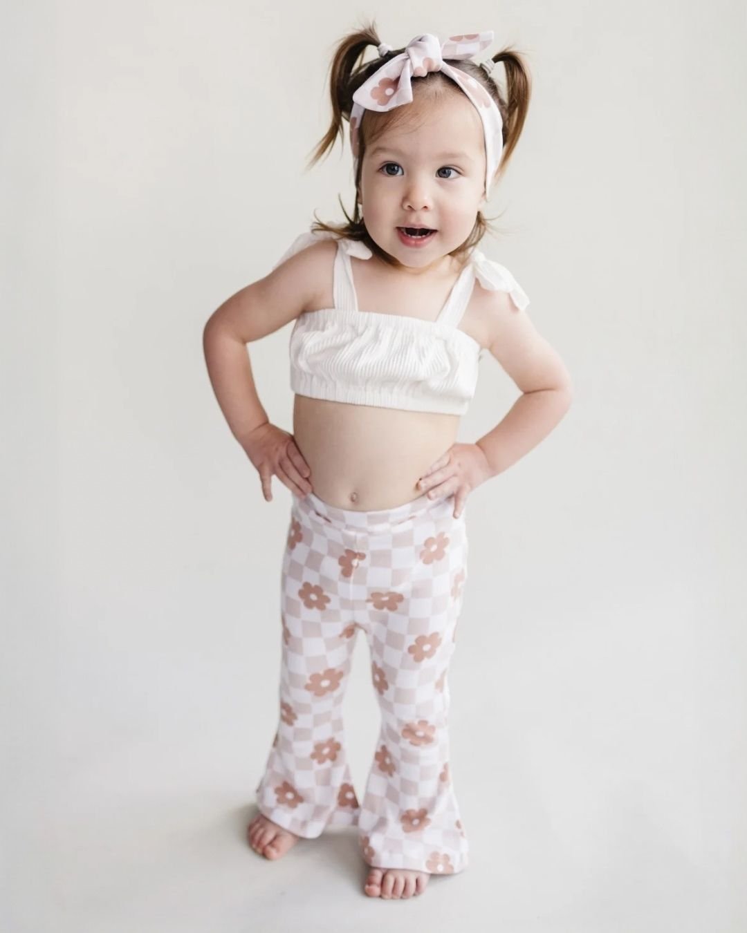 Flare Set | Latte Daisy - HoneyBug