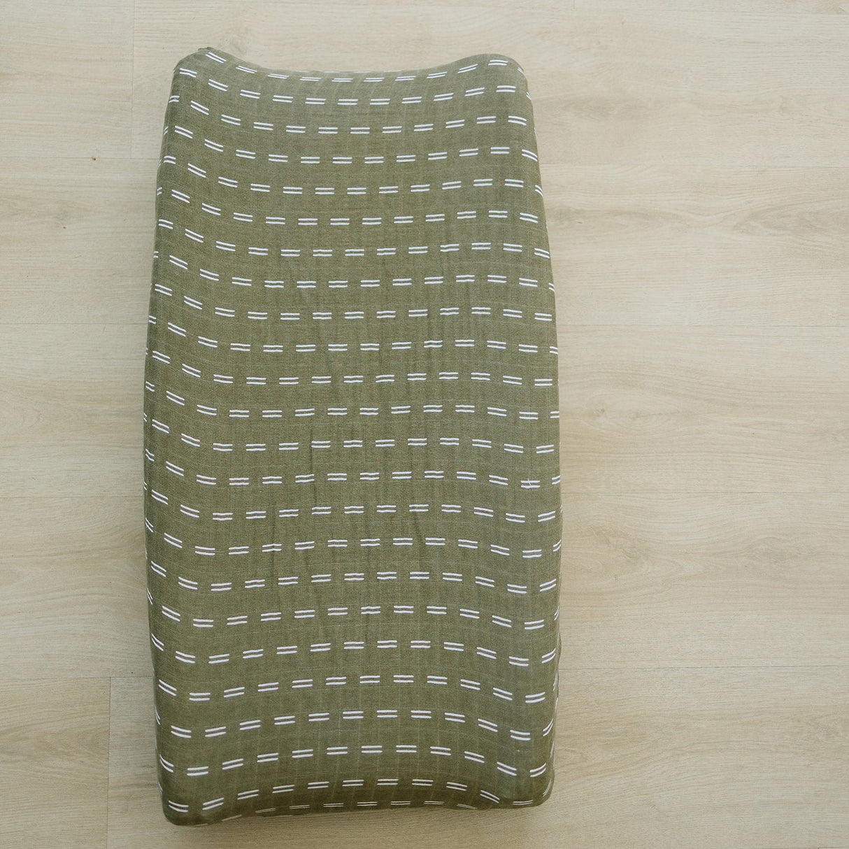 Olive Strokes Muslin Changing Pad Cover - HoneyBug