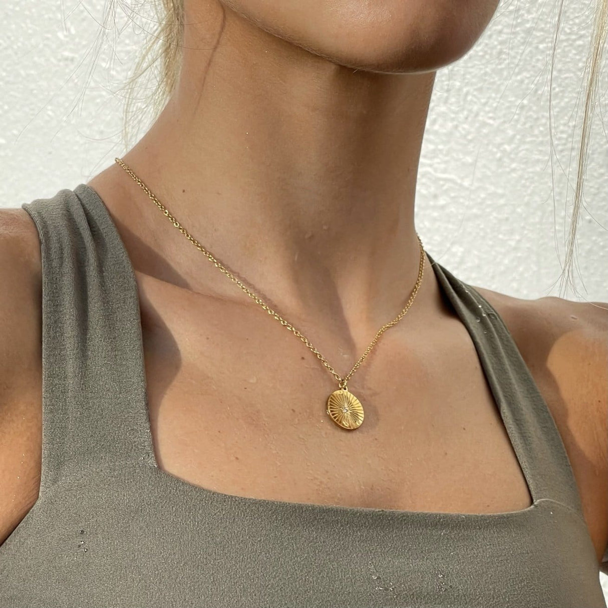 Rue Sunburst Disc Necklace - HoneyBug