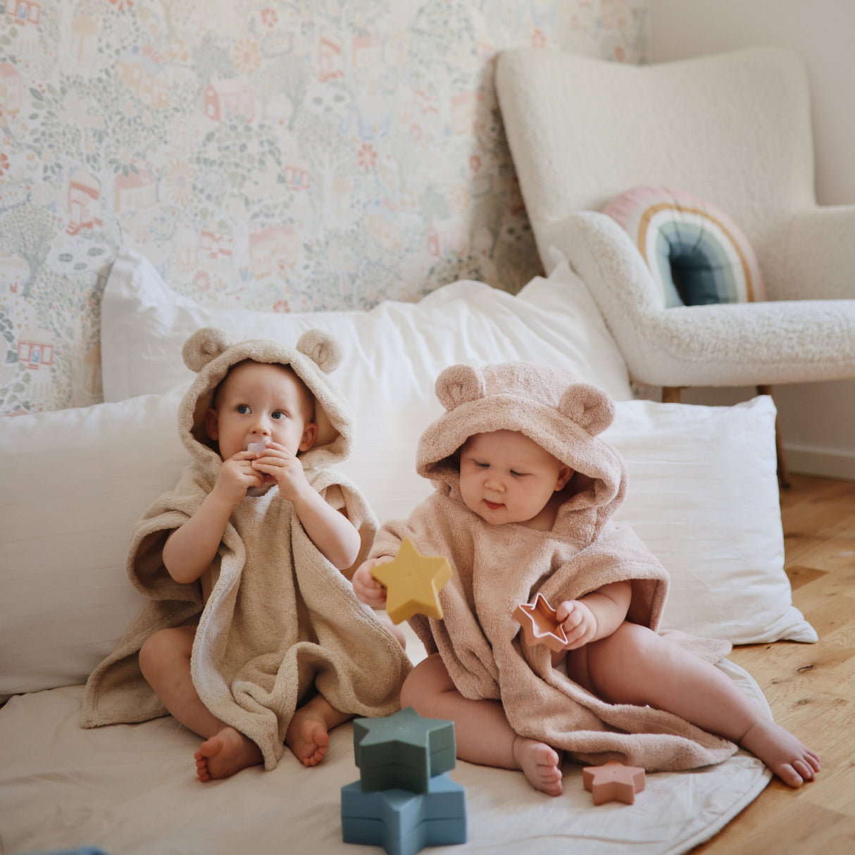 Nesting Stars Toy - Original - HoneyBug 