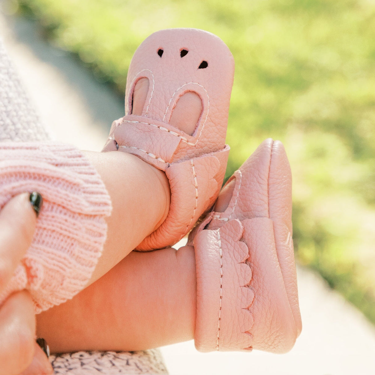 Blush Mary Jane Baby Shoe - HoneyBug 