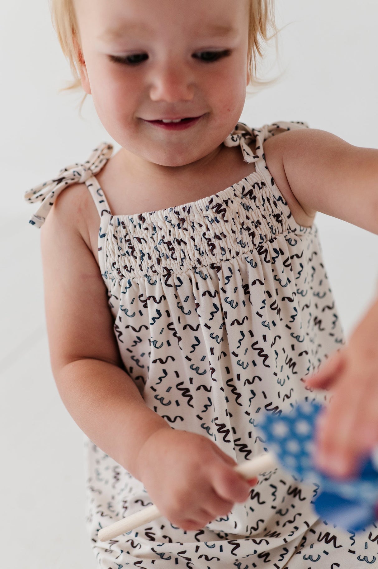 Girl's Smocked Dress - HoneyBug 