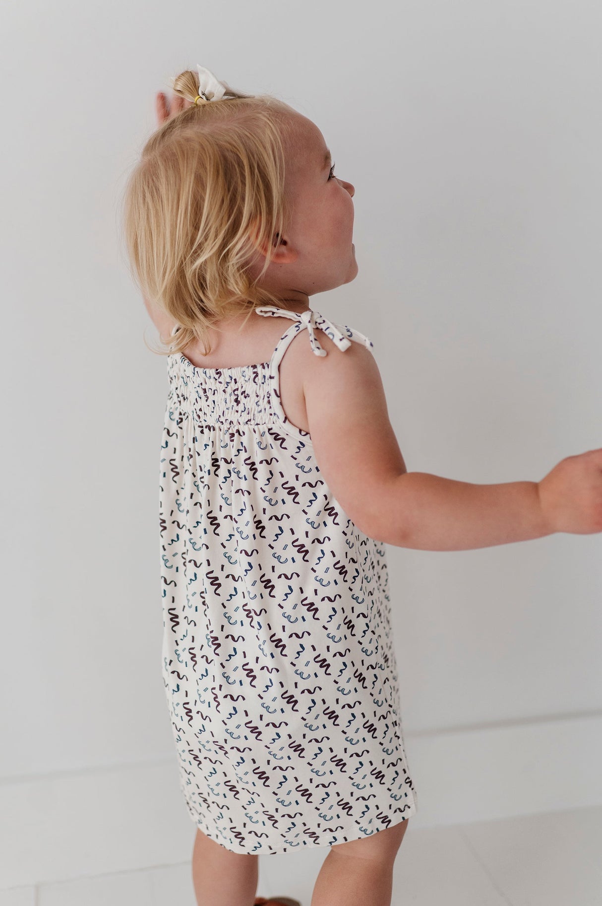 Girl's Smocked Dress - HoneyBug 