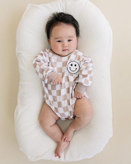 Bubble Romper | Checkered Smiley Latte - HoneyBug 