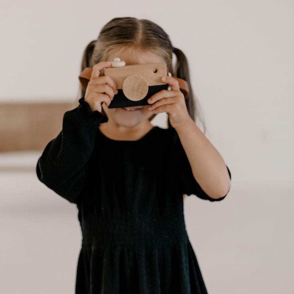 Wood & Leather Play Camera