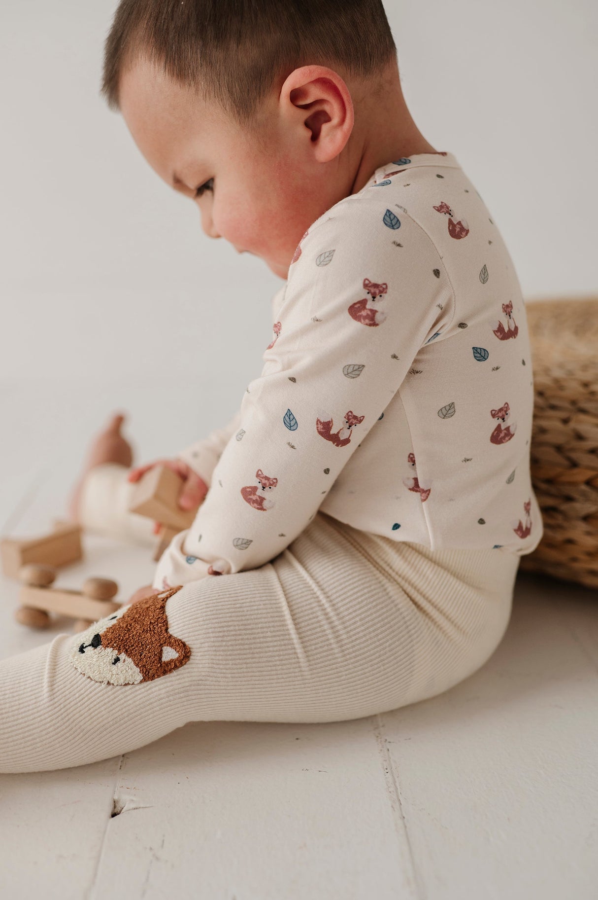 Baby Long Sleeve Bodysuit - HoneyBug 
