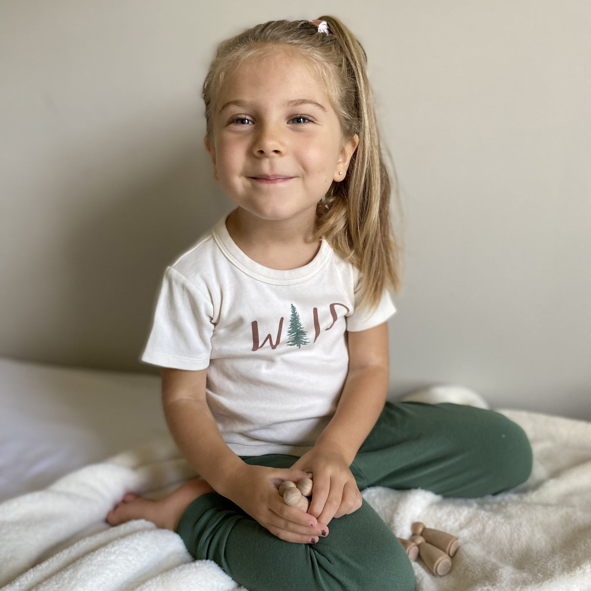 graphic tee | wild - HoneyBug 