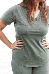 MAMA V-NECK- Moss Snow Wash - HoneyBug 