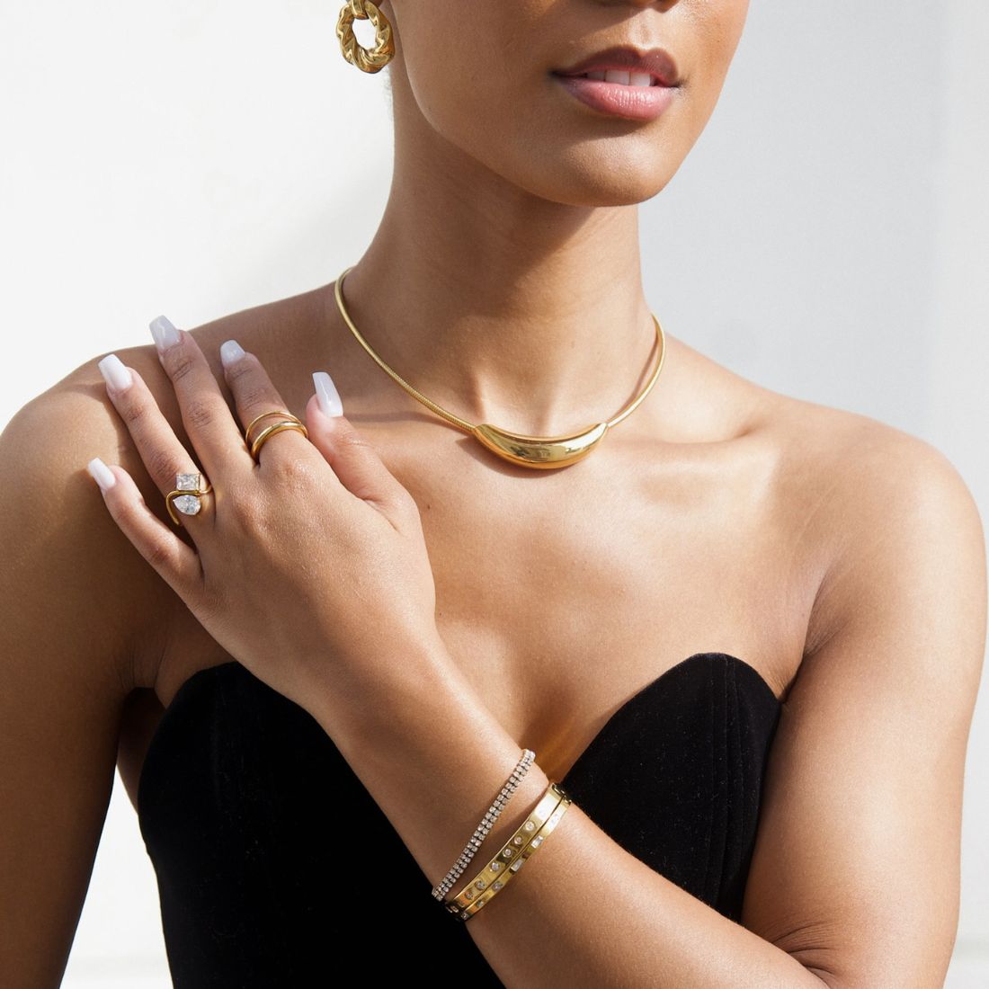 Colter Twist Knocker Earring - HoneyBug 