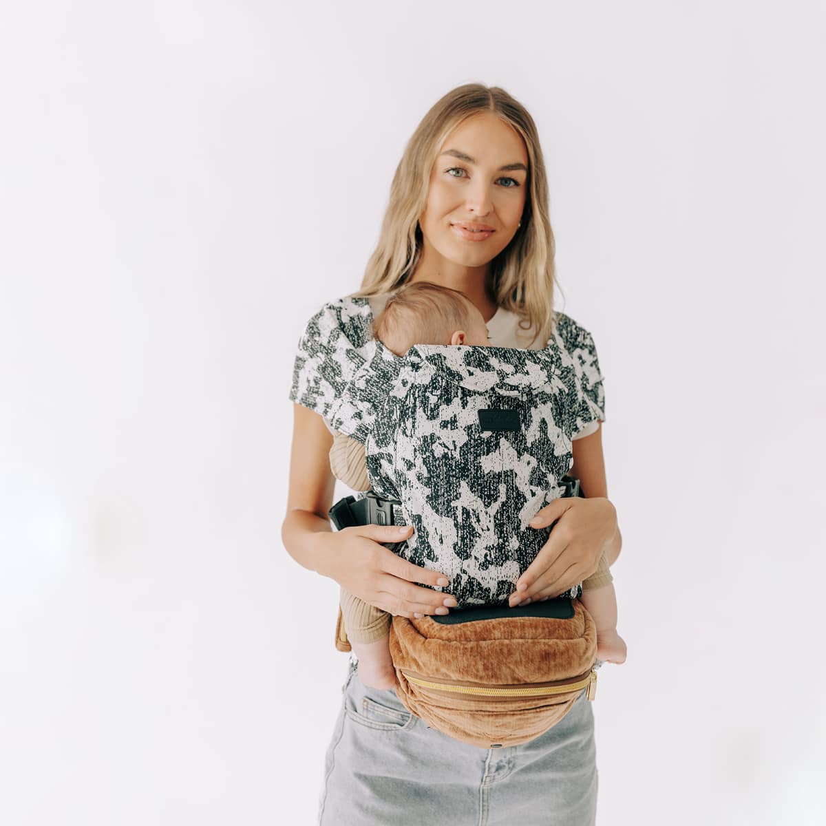 Hip Seat Hands-Free Attachment - HoneyBug 