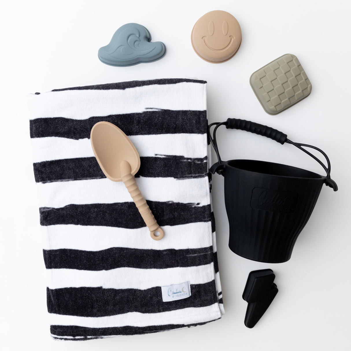 BLACKOUT & BOLT Silicone Beach Toy Set