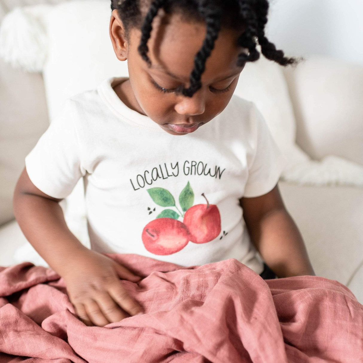 graphic tee | locally grown - HoneyBug 