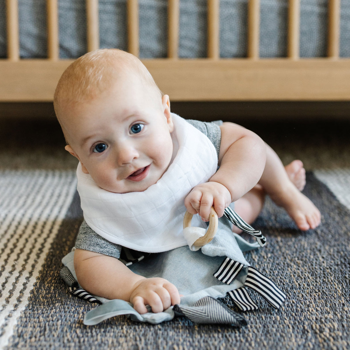 Cotton Muslin + Fleece Bandana Bib 4 Pack - Taupe Cross - HoneyBug 