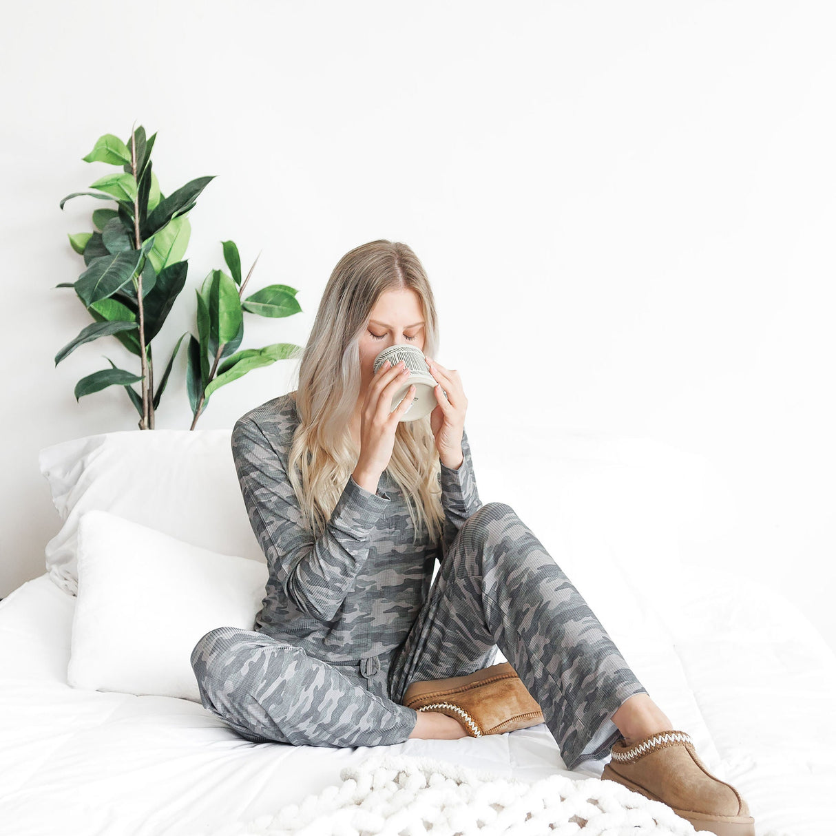 WOMEN'S PAJAMA SET- Chris Camo Ribbed - HoneyBug 