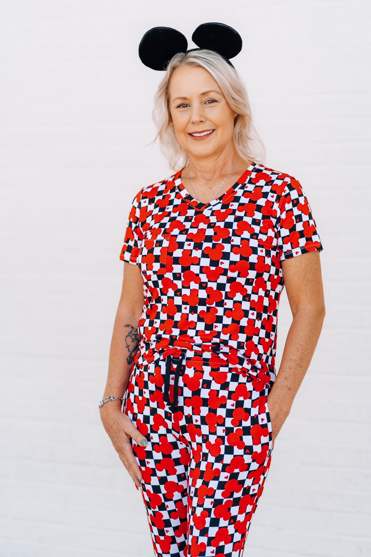 MAMA V-NECK- Roo Magic (Red) - HoneyBug 