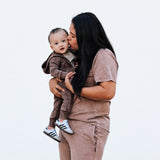 MAMA V-NECK- Bark Snow Wash - HoneyBug 