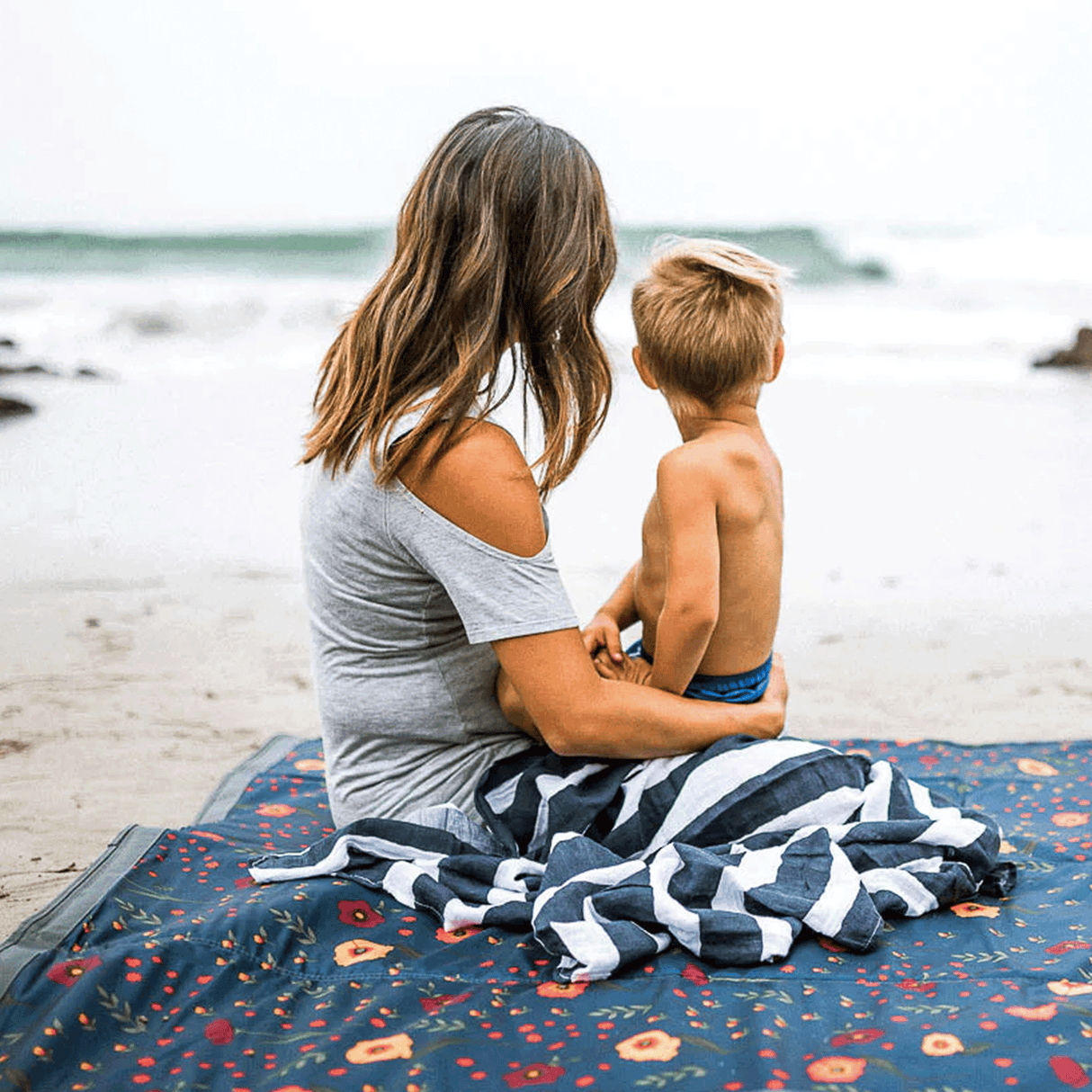 Outdoor Blanket - Midnight Poppy - HoneyBug 
