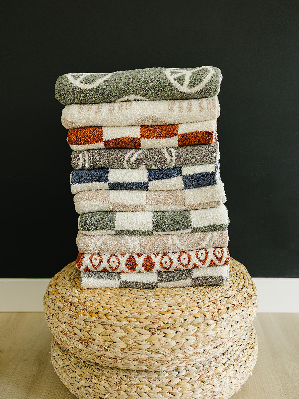 Peace Plush Blanket - HoneyBug 