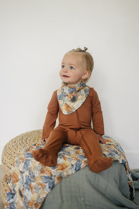 Paradise Palms Muslin Bib - HoneyBug 