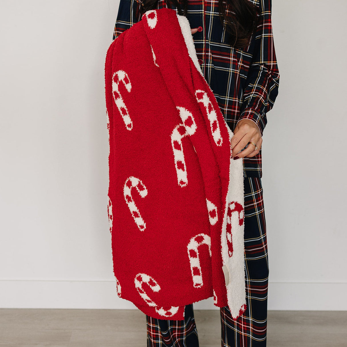 Candy Cane Plush Blanket - HoneyBug 